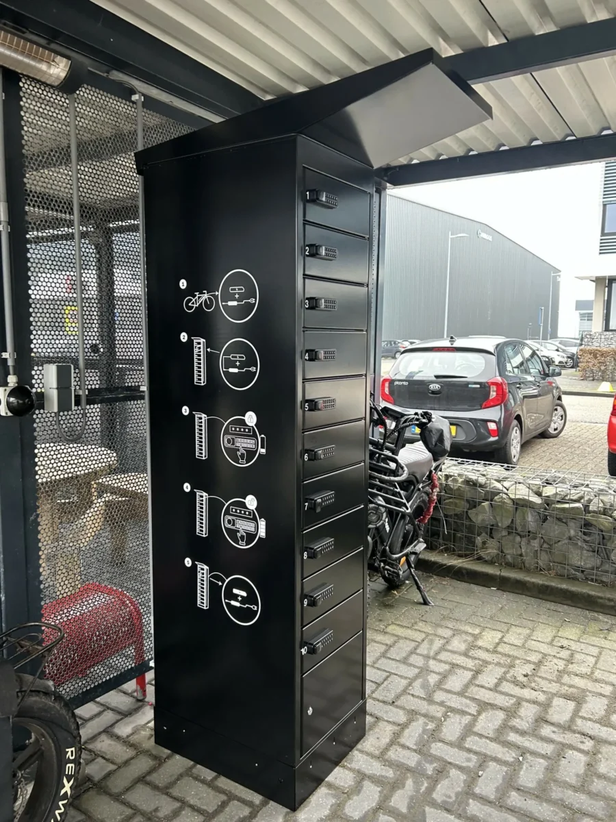 Nieuwe E-Bike Accu Oplaadlockers voor Buitengebruik 4 Beveiligde e-bike accu locker met slot en toegangssysteem
